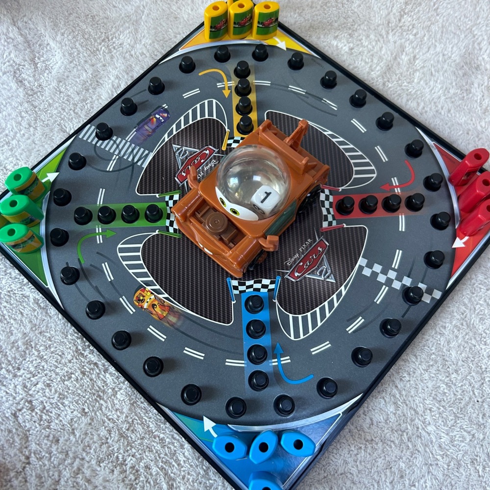 Disney Pixar Cars 2 Trouble Board Game Hasbro Mater Pop-O-Matic Complete No Box